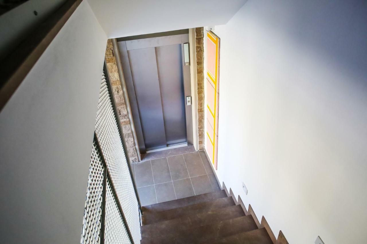 B&B Warmup Grosseto - Parcheggio Incluso Nella Corte Interna Екстериор снимка